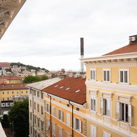 Enjoy Trieste In The City Center Esterno foto