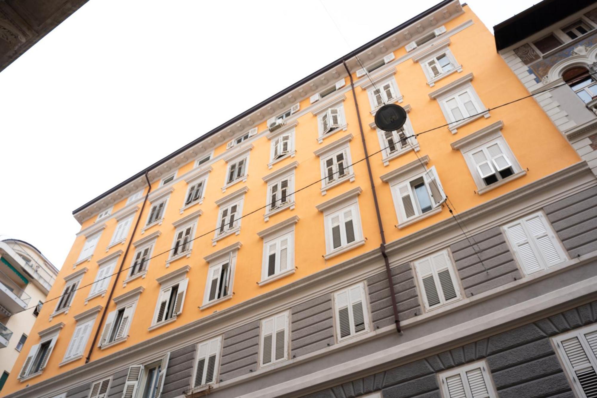 Enjoy Trieste In The City Center Esterno foto